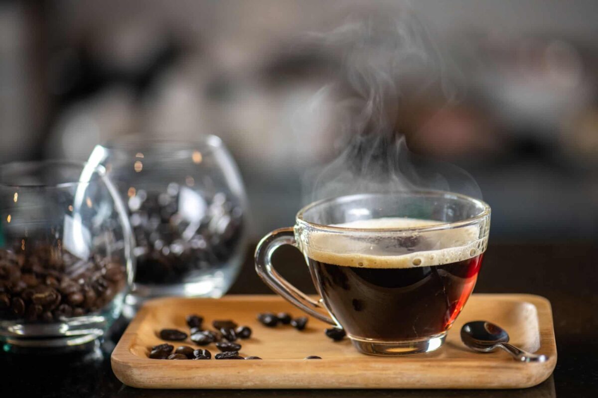 Cafeína pode reverter efeitos da falta de sono na memória