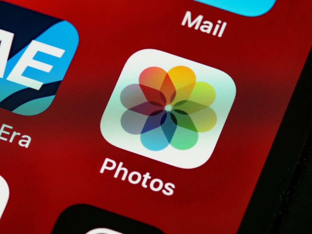 Como impedir que pessoas adicionem mídias nos álbuns compartilhados do Fotos