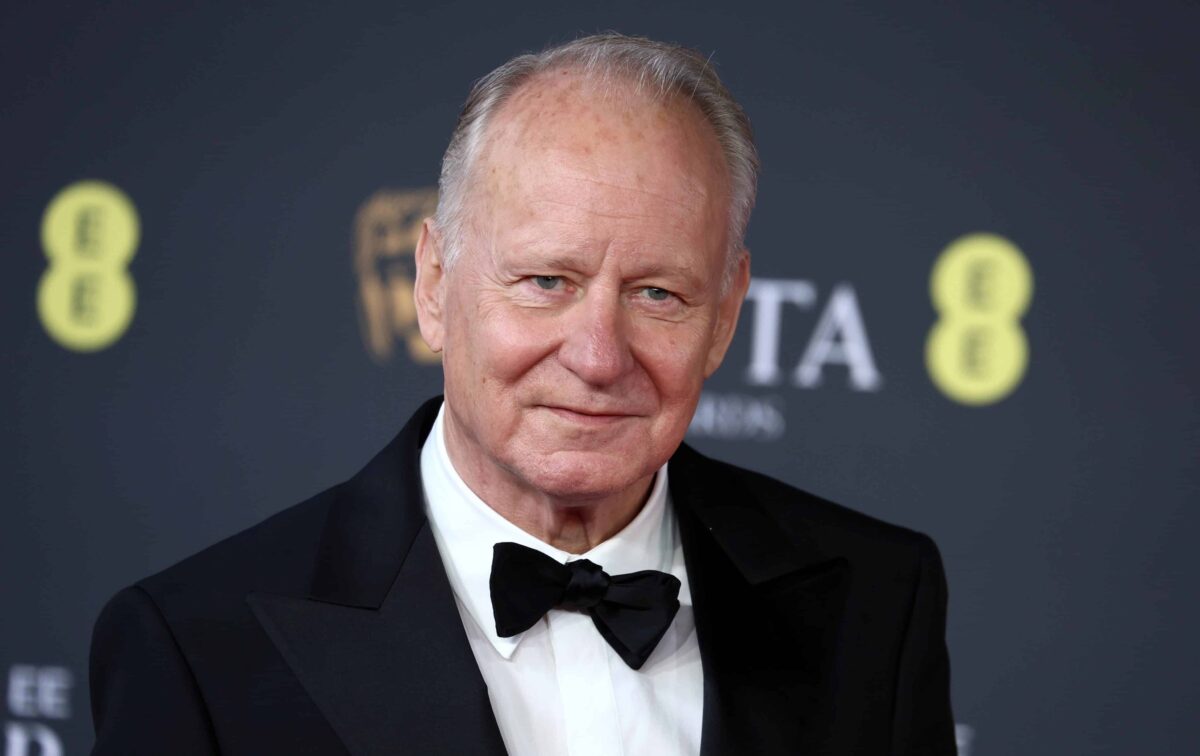 Stellan Skarsgård entra para série do Apple TV com Dakota Fanning