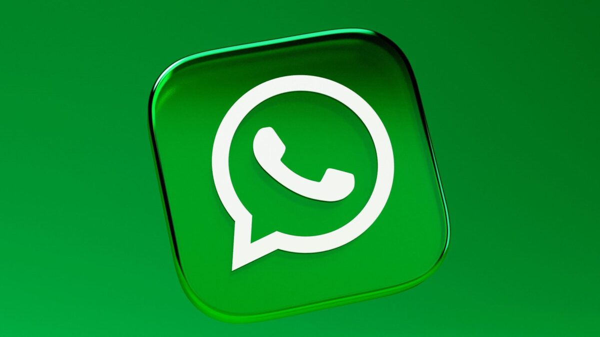 WhatsApp finalmente vai ter um app dedicado para uso no CarPlay