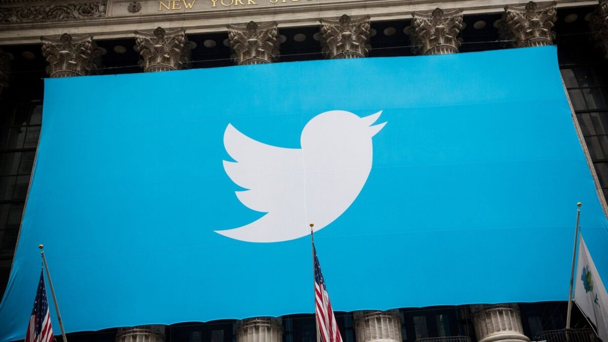 20 anos do Twitter: de 'praça pública da web' ao X de Elon Musk