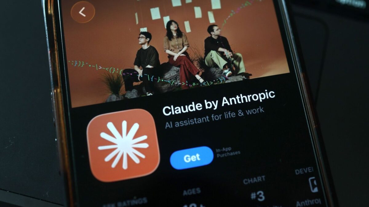 App do Claude ganha nova interface, agentes paralelos e rotinas automáticas no Code