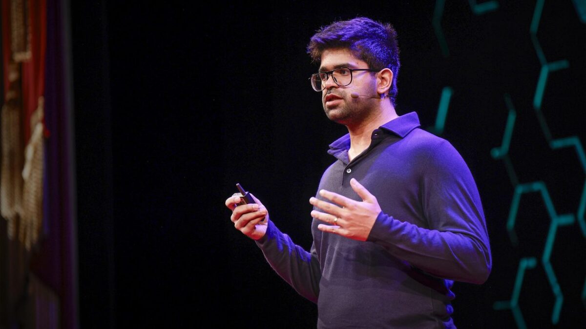 CEO da Perplexity elogia a Apple e diz que IA não ameaça o iPhone
