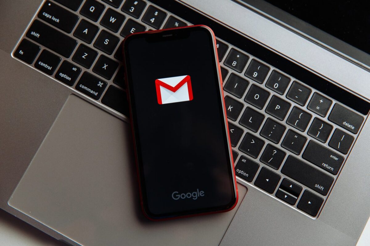 Como ativar ou desativar as sugestões de acompanhamento do Gmail [iPhone e iPad]
