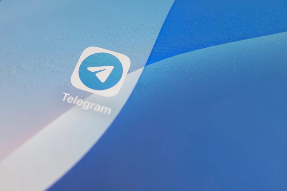 Como usar as ferramentas de edição de textos com IA no Telegram [iPhone e iPad]