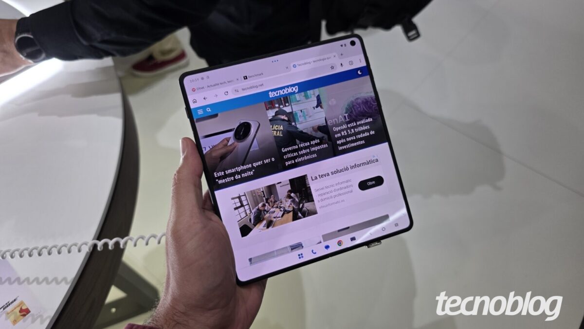 Exclusivo: Motorola Razr Fold pode chegar ao Brasil a qualquer momento