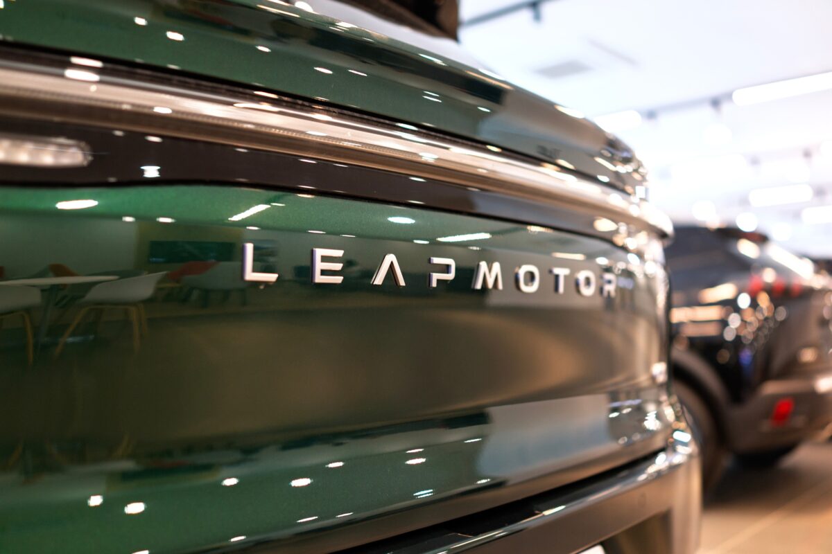 Leapmotor: Stellantis confirma produção de dois modelos da chinesa no Brasil