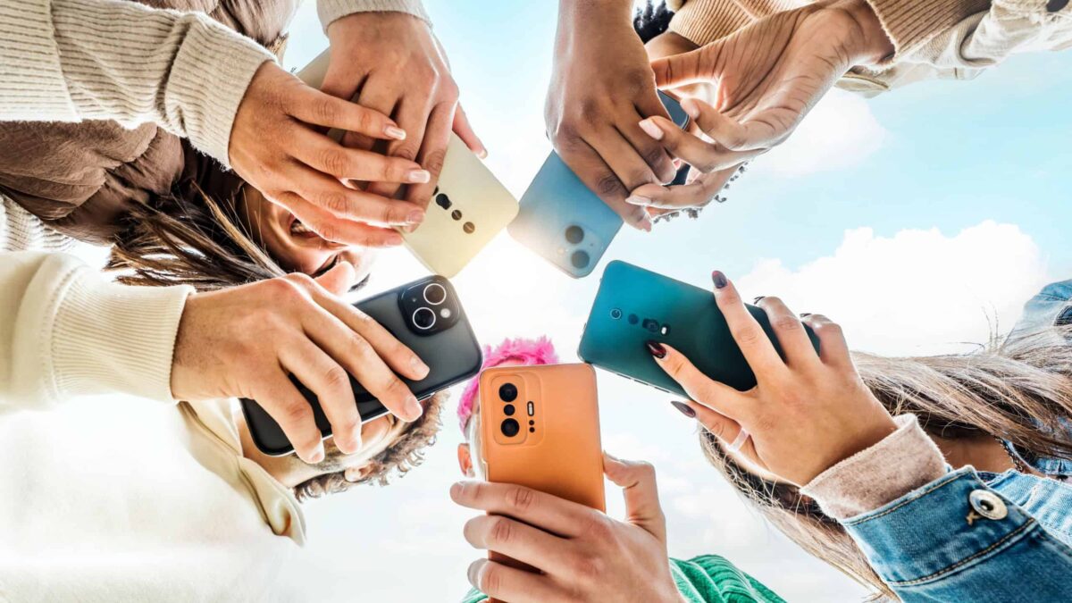 Noruega tem projeto de lei para proibir menores de 16 anos de acessar redes sociais