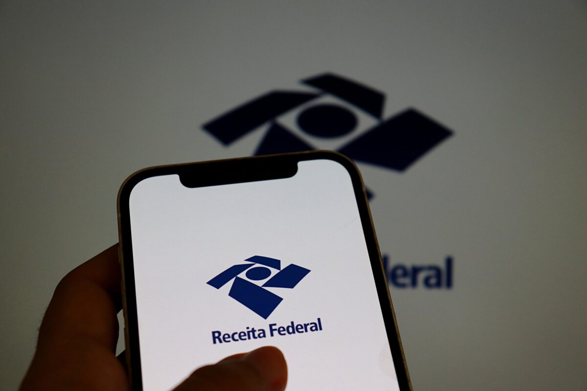 Novo leilão da Receita conta com iPhones, veículos e mais
