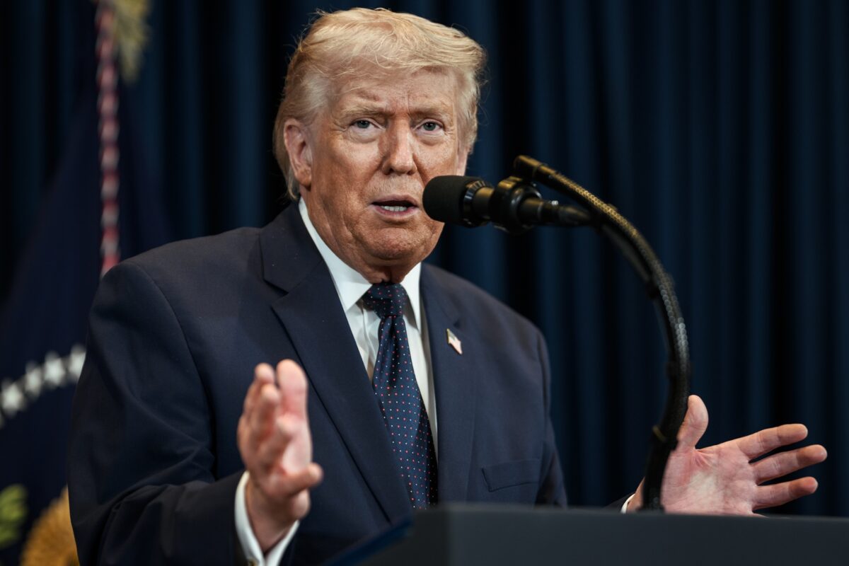 Trump promete divulgar documentos “muito interessantes” sobre OVNIs