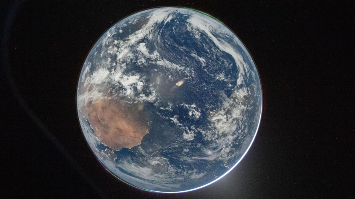 Você percebeu? Brasil aparece na primeira imagem da Terra vista da Artemis 2