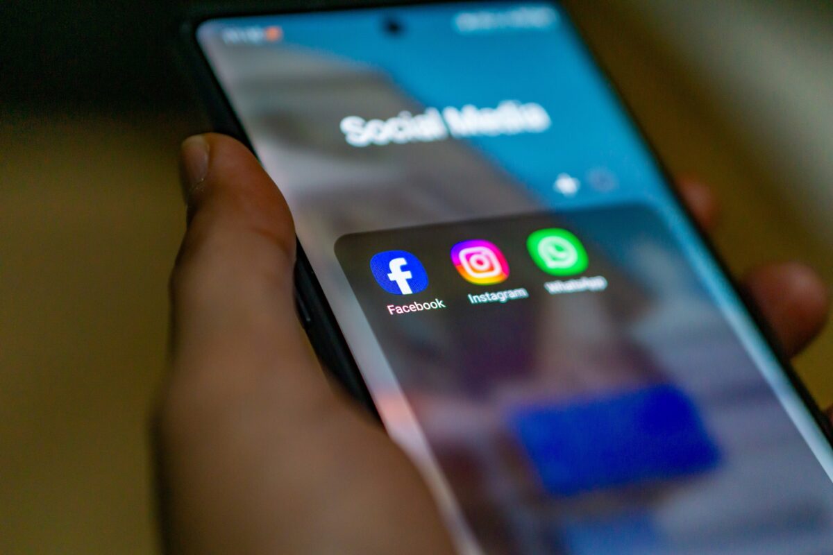 WhatsApp, Instagram e Facebook apresentam instabilidade nesta quarta-feira (8)