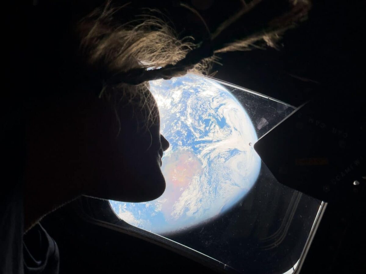NASA compartilha fotos feitas com o iPhone 17 Pro Max em missão à Lua