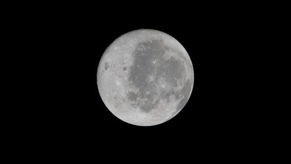 Netflix e YouTube transmitem chegada à Lua da Missão Artemis II nesta segunda-feira (6)