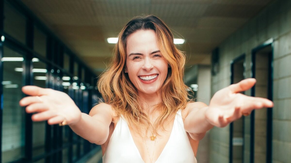 Prêmio do BBB 26 permite comprar milhares de PS5, centenas de iPhones e três cartas de Pokémon