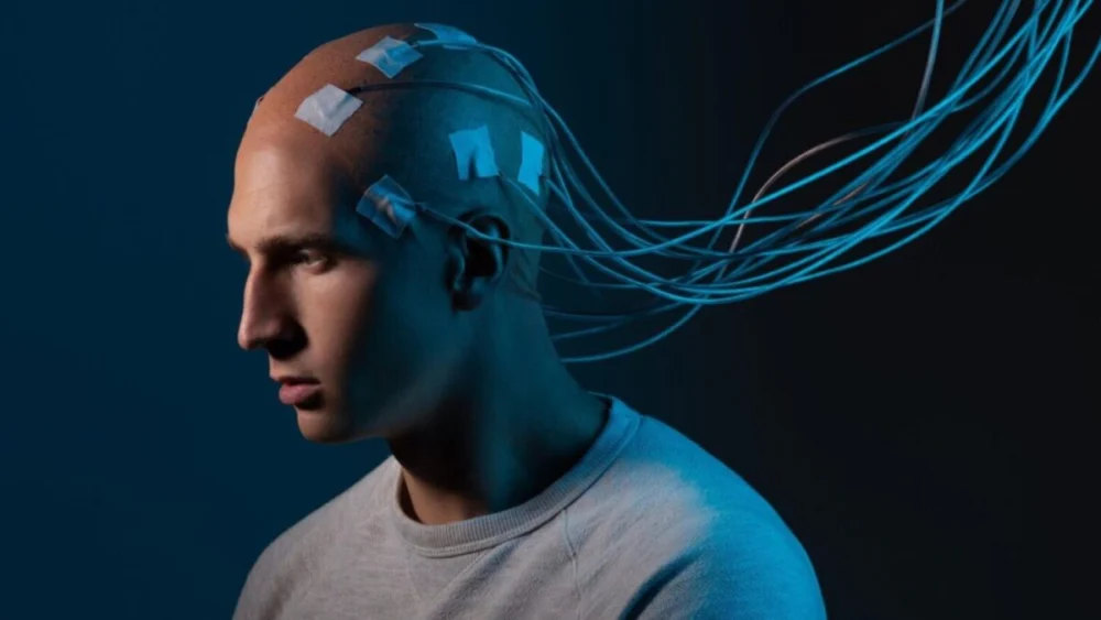 A China entrou na corrida dos chips cerebrais e agora ameaça ultrapassar a Neuralink de Elon Musk