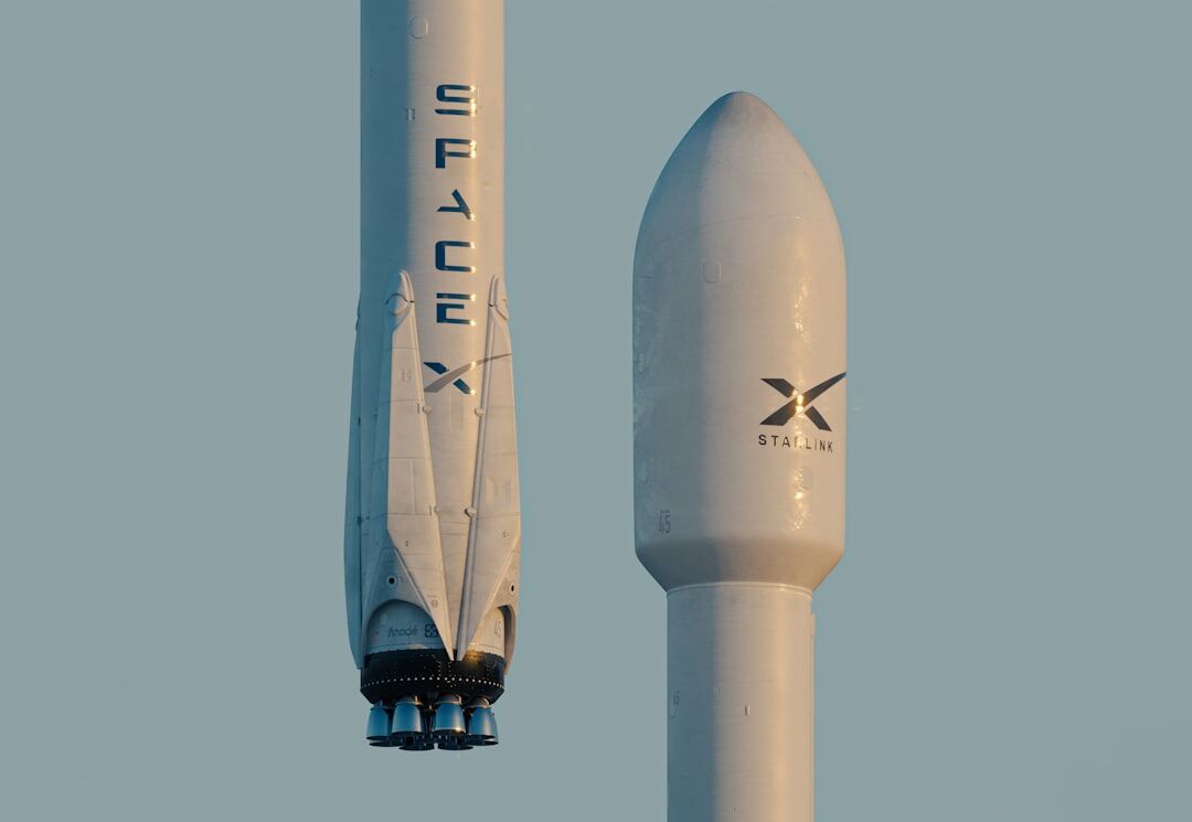 Nave atualizada da SpaceX está pronta para 1º lançamento antes de IPO