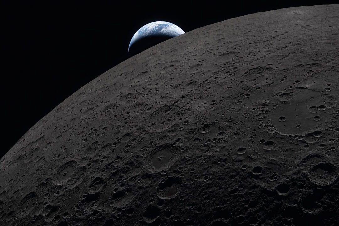 'Pare de mentir': homem aborda astronautas e diz que Artemis 2 foi encenada