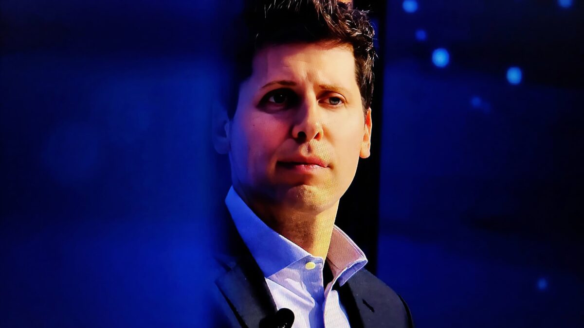 Sam Altman tem participação em empresas ligadas à OpenAI, diz documento