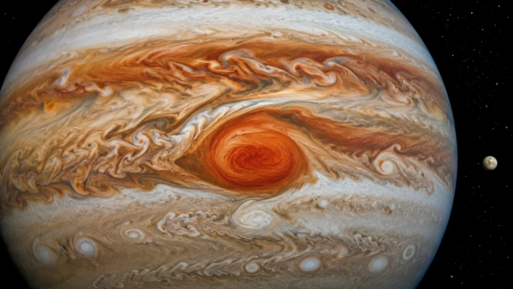 A maior tempestade do Sistema Solar existe há séculos, é maior que a Terra e continua intrigando os cientistas da NASA