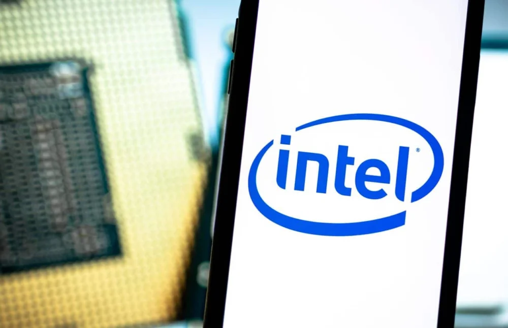 Apple e Intel firmaram acordo para a produção de chips nos EUA, diz Donald Trump