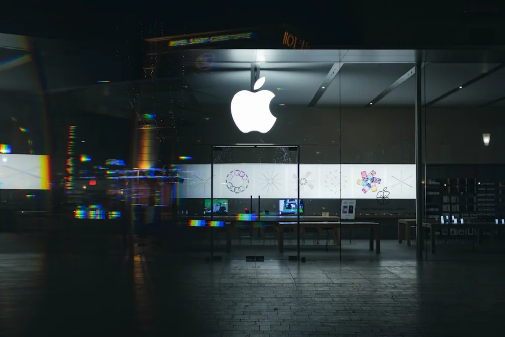 Apple libera lojas rivais de apps para iPhone pela 1ª vez no Brasil