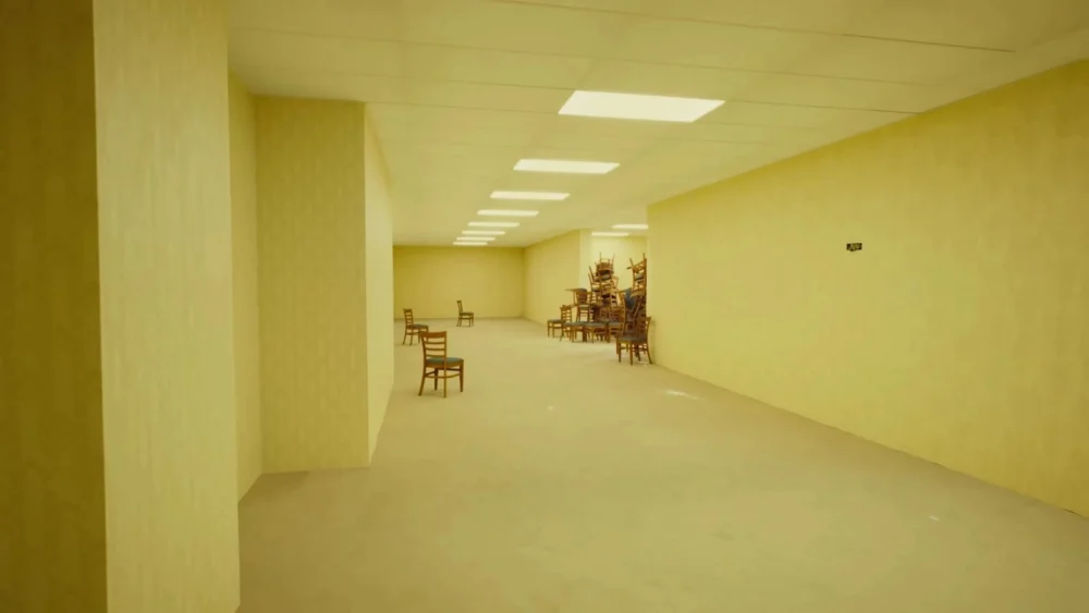 Como nasceu Backrooms? Conheça a lenda urbana que deu origem para o filme de sucesso da A24