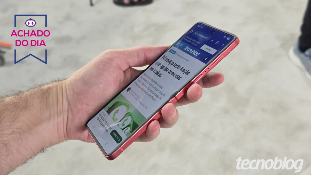 Galaxy Z Flip 7 (512 GB) volta a receber desconto agressivo no Mercado Livre
