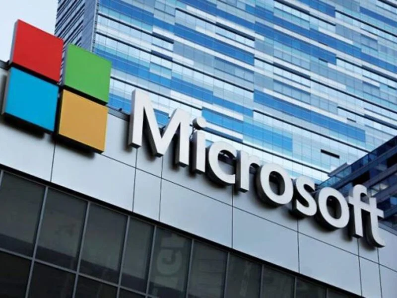 Itália abre investigação contra a Microsoft relacionada a custos