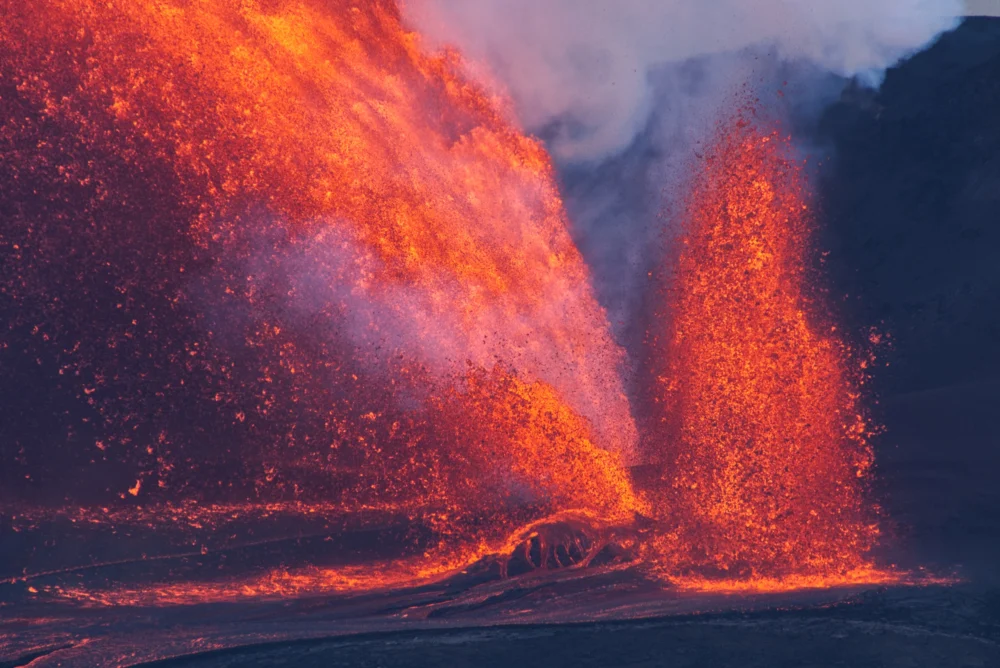 Kilauea provoca “volnado”, tornado de origem vulcânica, após nova erupção