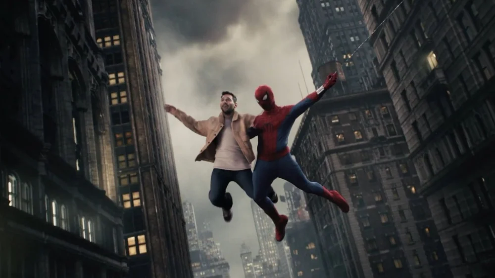 Messi se encontra com Homem-Aranha em divulgação do novo filme do herói