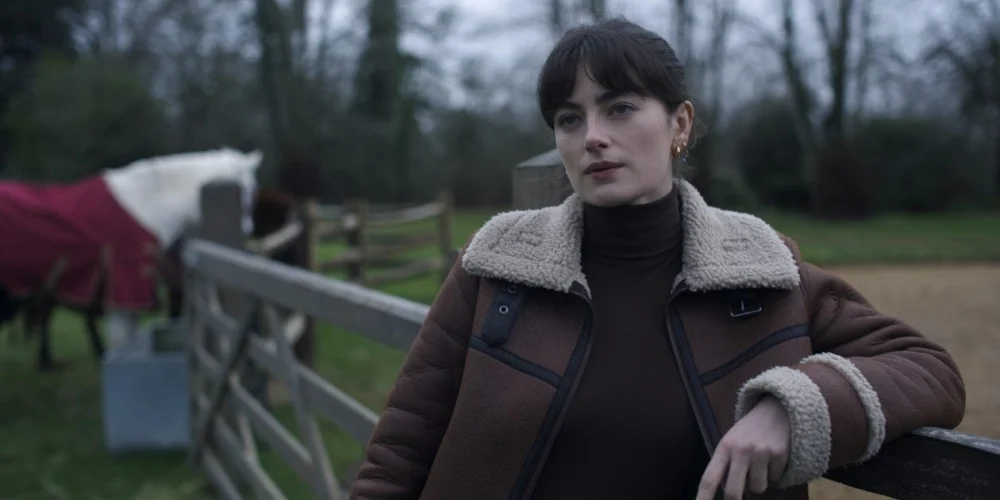 Millie Brady e Pilou Asbæk estarão em spinoff de “Monarch: Legacy of Monsters”, do Apple TV