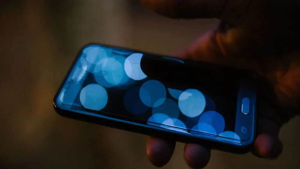 O ponto verde no celular pode ser o aviso mais importante sobre sua privacidade e muita gente ainda ignora isso