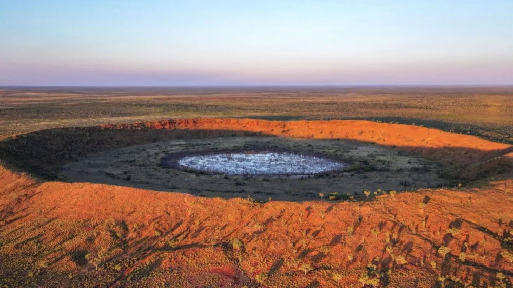 Foi encontrado o rastro do impacto mais antigo já identificado na Terra e ele remonta a um planeta quase irreconhecível