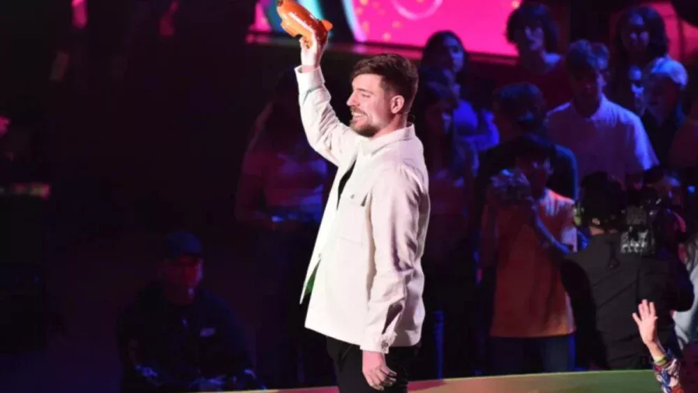 MrBeast alcançou 500 milhões de inscritos no YouTube e entrou para a história da internet — mas o fenômeno levanta uma pergunta: quem são essas pessoas?