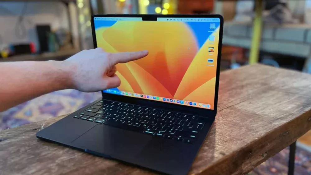 macOS 27 dá força a rumores de MacBook com tela sensível ao toque