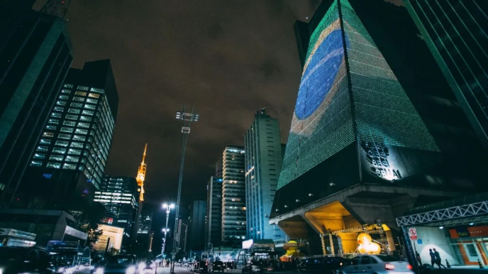 Brasil entra em nova aliança global de inteligência artificial e movimento pode mudar o equilíbrio tecnológico