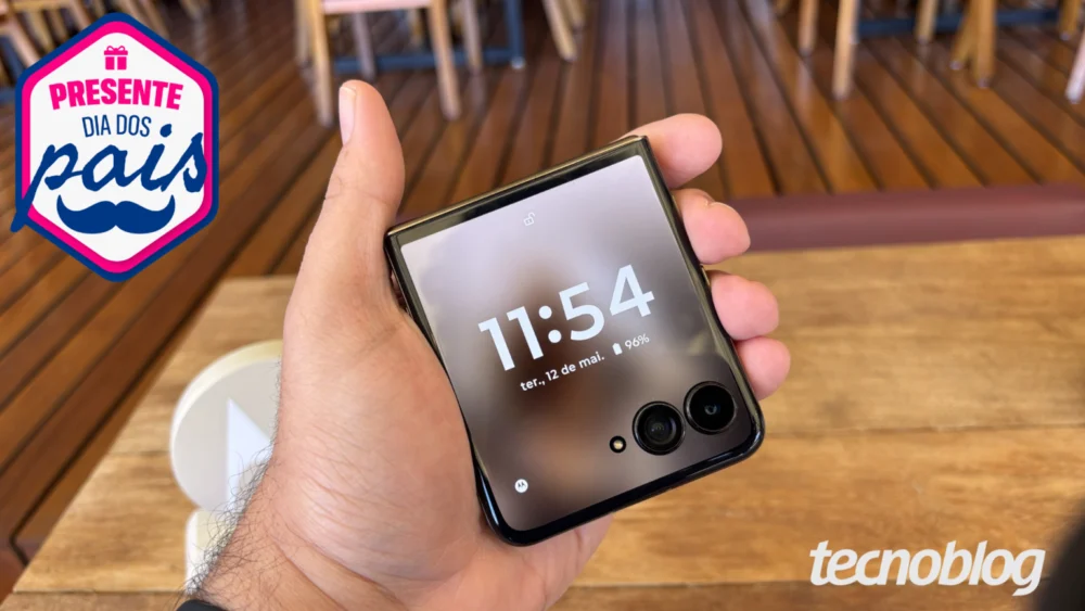 Dia dos Pais 2026: Motorola Razr 70 Ultra tem cupom generoso no Mercado Livre
