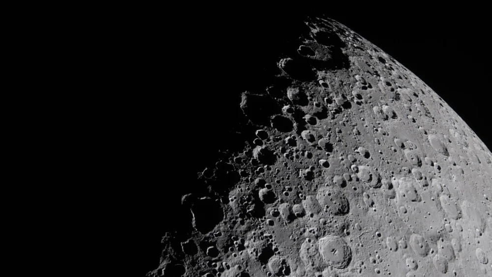Estágio de foguete da SpaceX deve colidir a Lua em 5 de agosto
