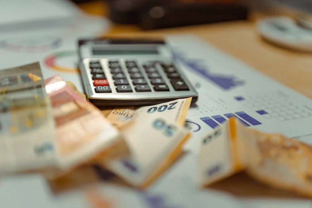 Investidores se preparam para desaceleração dos gastos de IA das hyperscalers