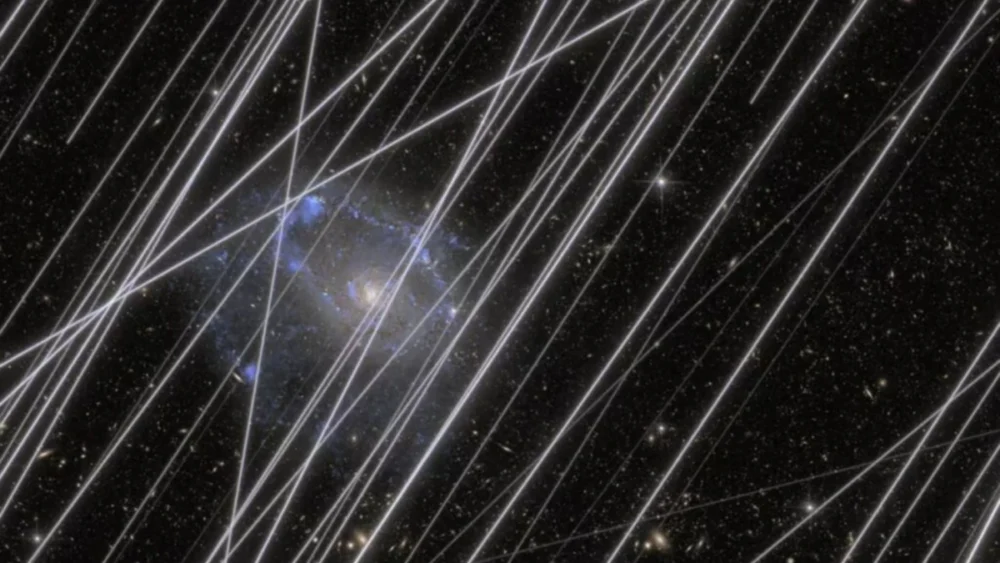 Milhares de satélites estão transformando o céu e levantando um novo desafio para os astrônomos