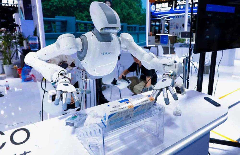 Nova tecnologia te deixa comandar robôs com o pensamento