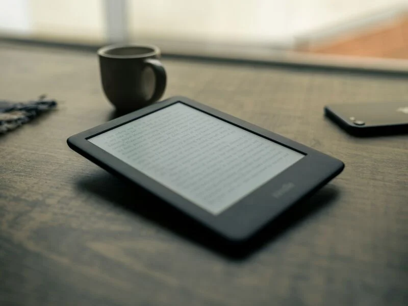 Novas ferramentas de IA permitem que leitores conversem com os livros