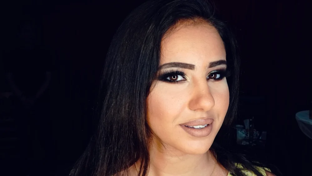 O que se sabe sobre história viral do marido que doou maquiagem para colega
