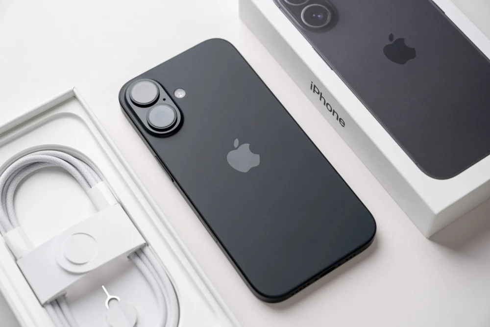 iPhone 16 Plus (256GB) em oferta sai por R$6.389,10 no Pix!