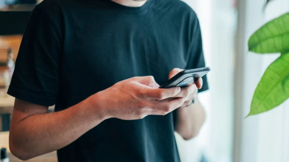 A ciência descobriu mudanças preocupantes que o celular pode provocar no seu corpo