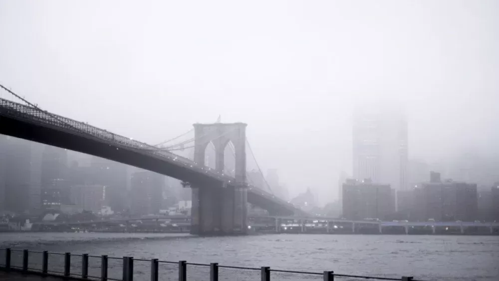 Fumaça de incêndios cobre Nova York antes da final da Copa do Mundo e acende alerta para argentinos e espanhóis