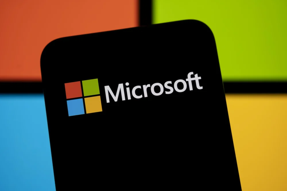 Microsoft: emissões de carbono cresceram 25% em 2025, diz relatório