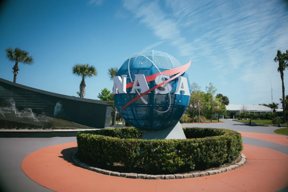 Nasa lança missão para recuperar telescópio espacial Swift