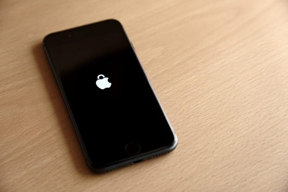 Apple envia alertas de ataques spyware contra usuários em 110 países